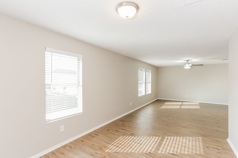 3,250/Mo, 820 Hontley Dr Arlington, TX 76001 Main Bedroom View