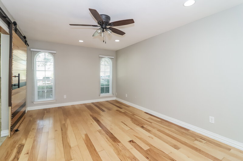 2,445/Mo, 2715 Hilldale Blvd Arlington, TX 76016 Main Bedroom View