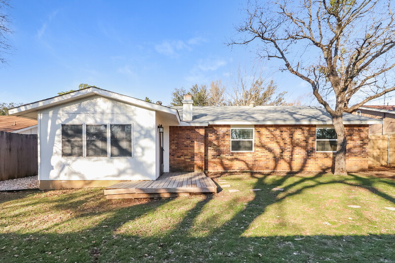 2,445/Mo, 2715 Hilldale Blvd Arlington, TX 76016 Rear View