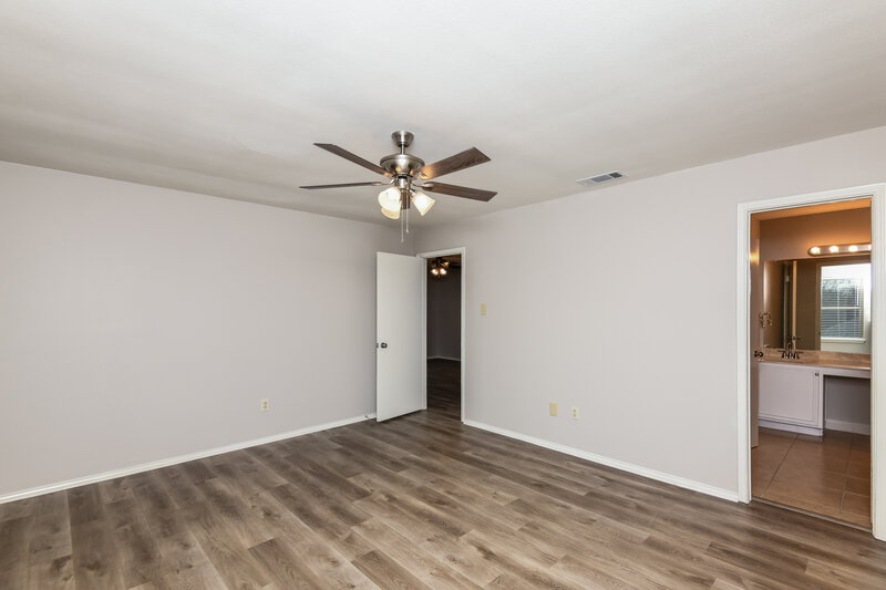 2,755/Mo, 522 San Pedro Ave Duncanville, TX 75137 Main Bedroom View
