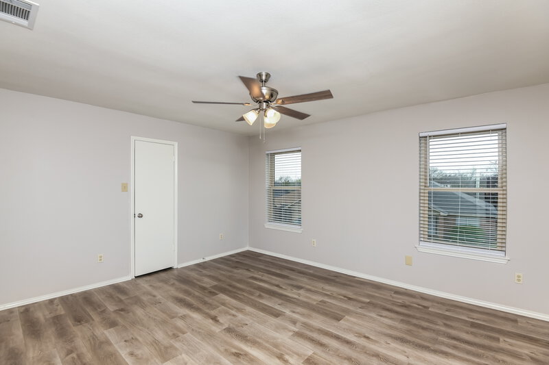 2,755/Mo, 522 San Pedro Ave Duncanville, TX 75137 Main Bedroom View 2