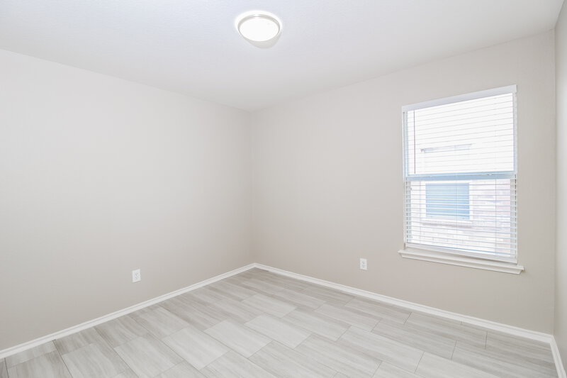 2,305/Mo, 4036 Tiburon St Fort Worth, TX 76106 Bedroom View 2