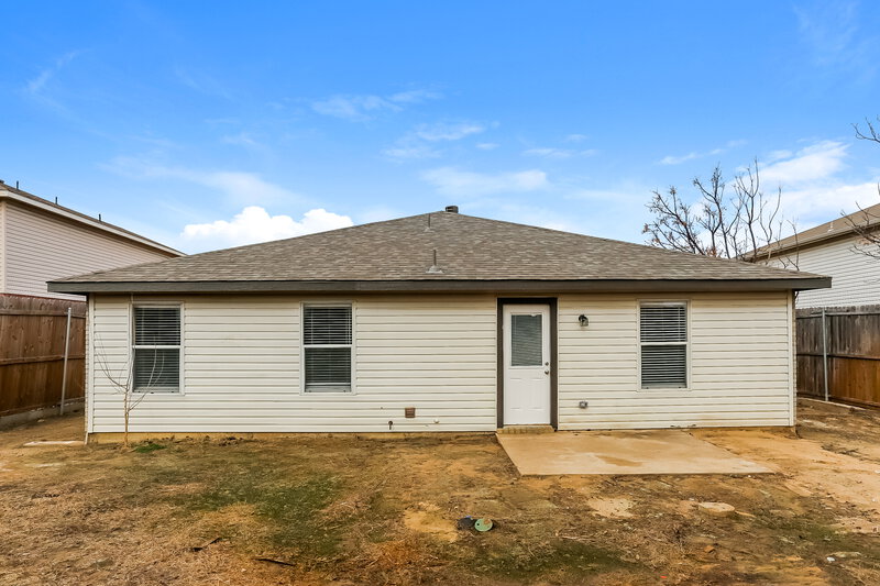 2,315/Mo, 1032 Bannack Dr Arlington, TX 76001 Rear View