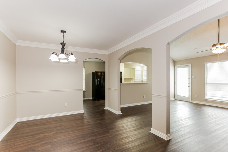 2,980/Mo, 6725 White Tail Ln Arlington, TX 76002 Dining Room View