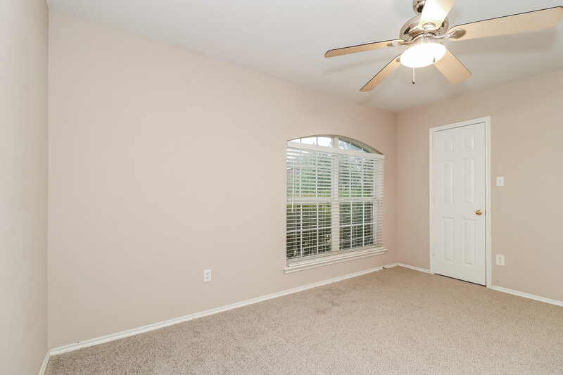3,310/Mo, 7300 Fossil Garden Dr Arlington, TX 76002 Bedroom View 2