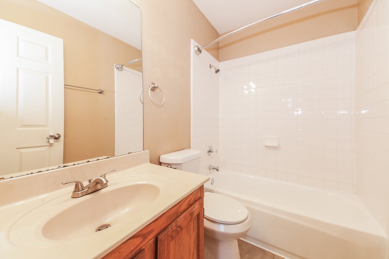 2,790/Mo, 4713 Baton Rouge Blvd Frisco, TX 75035 Bathroom View