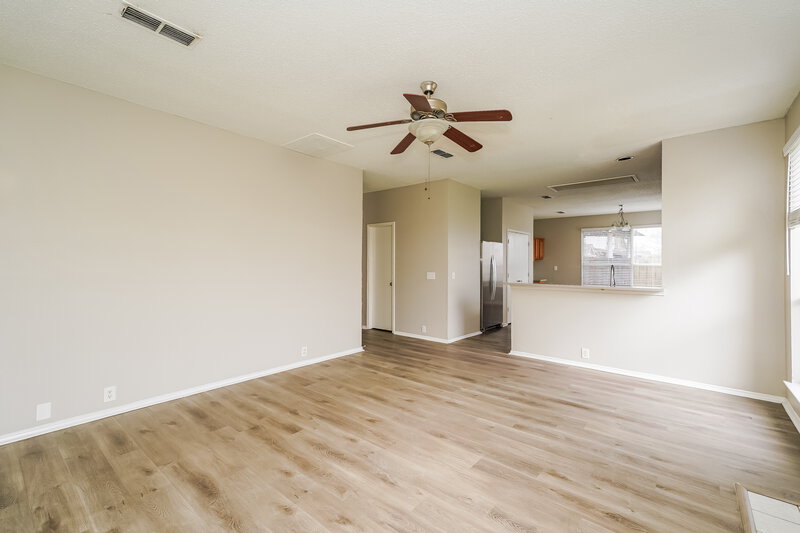 2,375/Mo, 2616 Lonesome Oak Dr Corinth, TX 76208 Living Room View 3