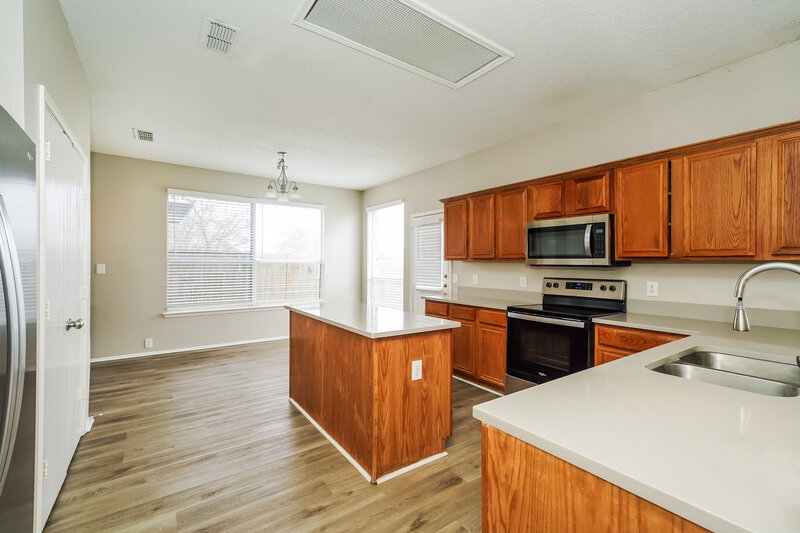 2,375/Mo, 2616 Lonesome Oak Dr Corinth, TX 76208 Kitchen View 2