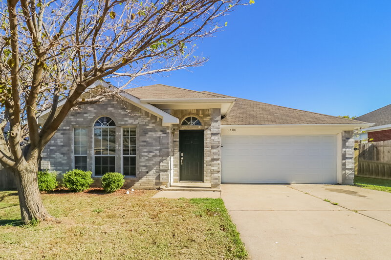 2,275/Mo, 6101 Summerfield Dr Arlington, TX 76018 External View
