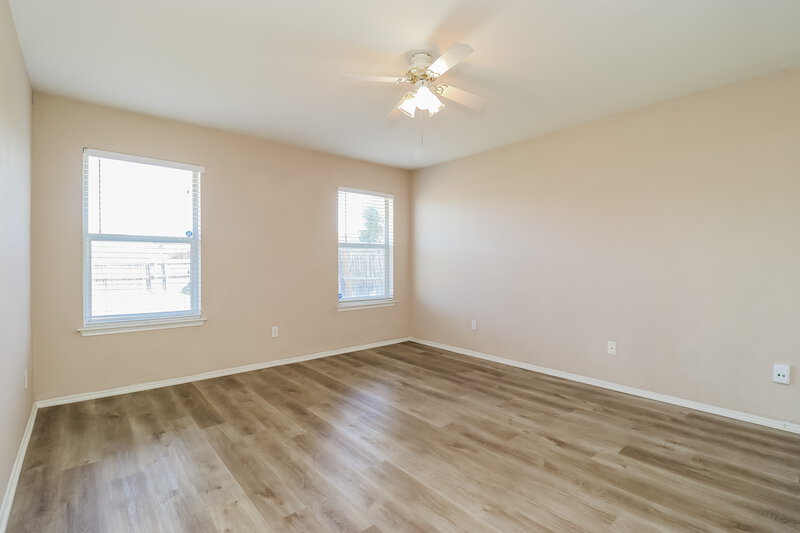 2,275/Mo, 6101 Summerfield Dr Arlington, TX 76018 Main Bedroom View