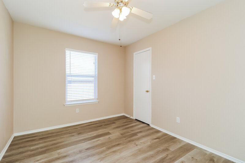 2,275/Mo, 6101 Summerfield Dr Arlington, TX 76018 Bedroom View