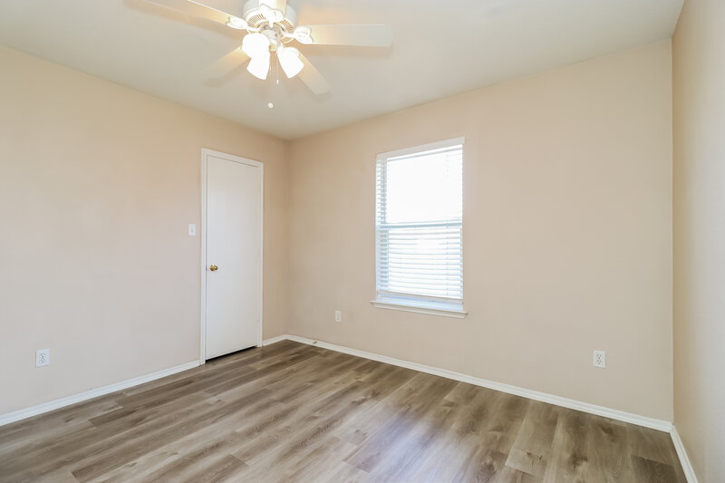 2,275/Mo, 6101 Summerfield Dr Arlington, TX 76018 Bedroom View 2