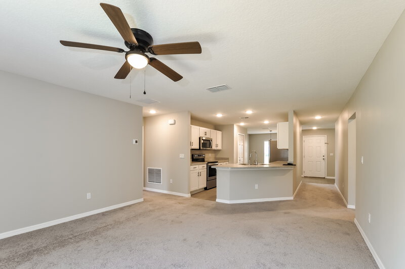 2,525/Mo, 24 Putter Dr Palm Coast, FL 32164 Living Room View 2