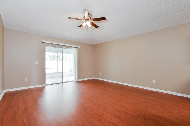 2,755/Mo, 205 Tree Branch Ln Edgewater, FL 32141 Family Room View