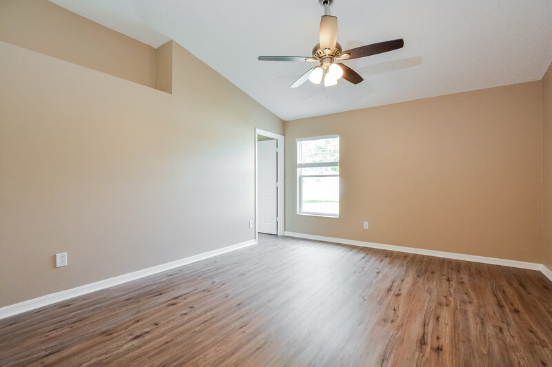 2,755/Mo, 205 Tree Branch Ln Edgewater, FL 32141 Main Bedroom View