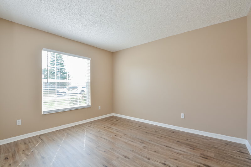 2,755/Mo, 205 Tree Branch Ln Edgewater, FL 32141 Bedroom View 3