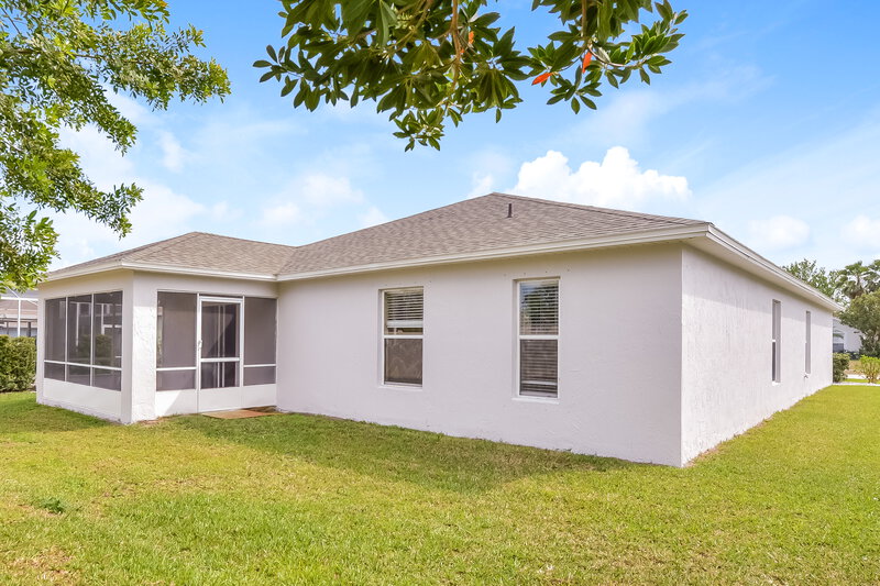 2,755/Mo, 205 Tree Branch Ln Edgewater, FL 32141 Rear View