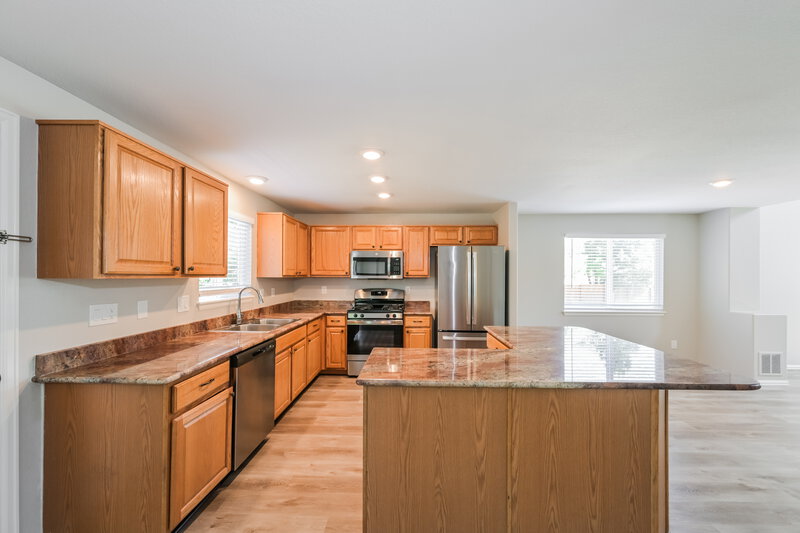 3,080/Mo, 14785 Gaylord St Thornton, CO 80602 Kitchen View 2