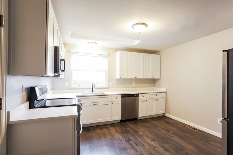2,600/Mo, 17651 Ponderosa Ave Parker, CO 80134 Kitchen View