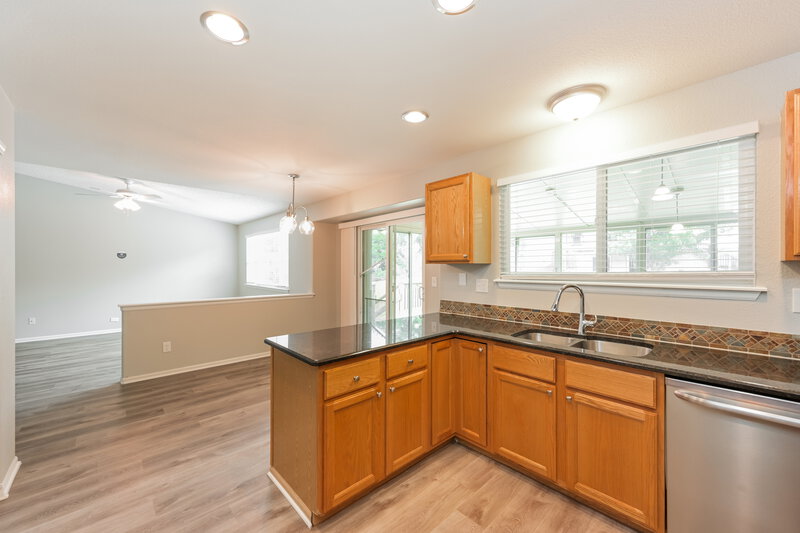 3,075/Mo, 11212 Tumbleweed Way Parker, CO 80138 Kitchen View 2