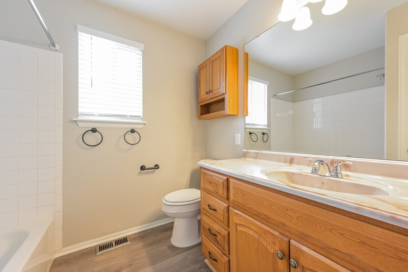 3,075/Mo, 11212 Tumbleweed Way Parker, CO 80138 Main Bathroom View