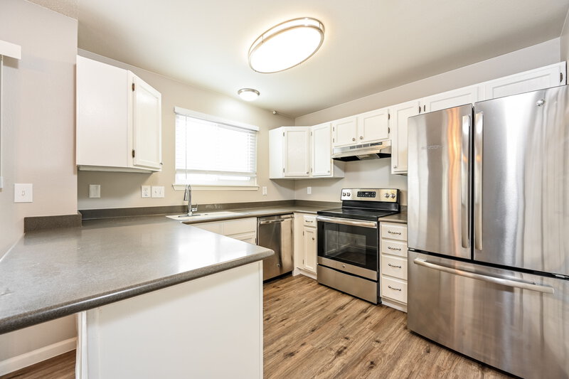 2,835/Mo, 4190 S Ireland Ct Aurora, CO 80013 Kitchen View 2