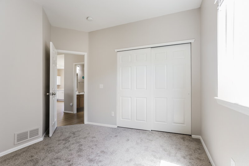 2,835/Mo, 5656 S Zante Way Aurora, CO 80015 Bedroom View