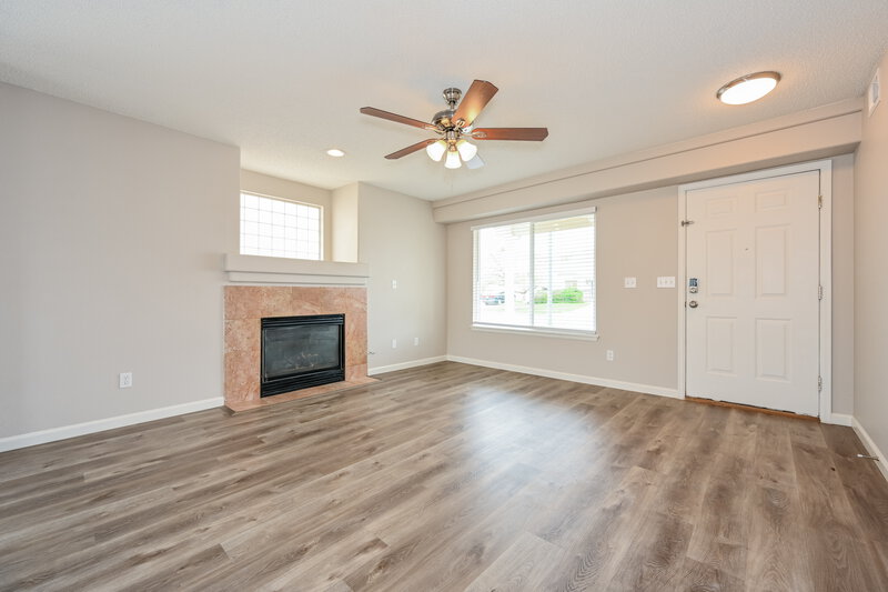 2,695/Mo, 4074 Orleans St Denver, CO 80249 Living Room View
