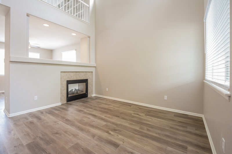 3,225/Mo, 2487 E 127th Ct Thornton, CO 80241 Sitting Room View