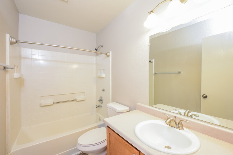 3,225/Mo, 2487 E 127th Ct Thornton, CO 80241 Bathroom View