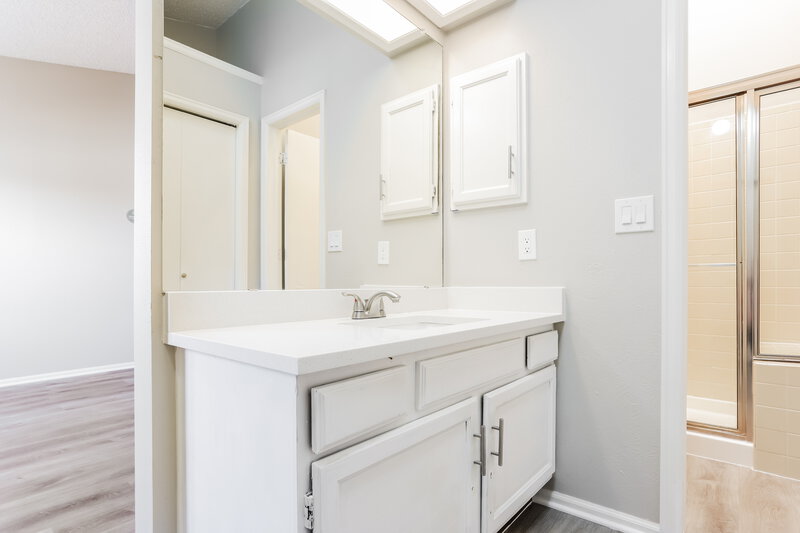 3,545/Mo, 5097 S Fairplay St Aurora, CO 80015 Main Bathroom View