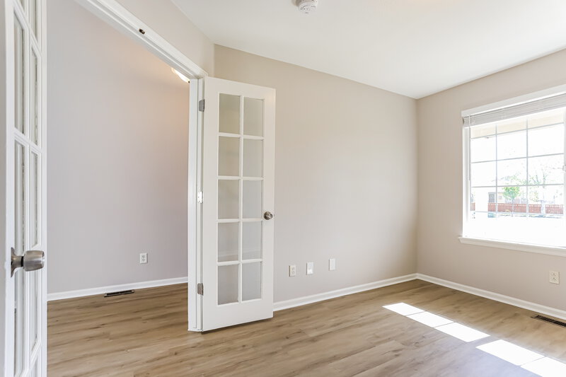 2,840/Mo, 25 Cisne Cir Brighton, CO 80601 Office View