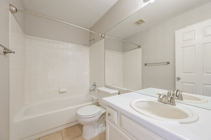 2,940/Mo, 5991 S Rock Creek Dr Castle Rock, CO 80109 Bathroom View 2