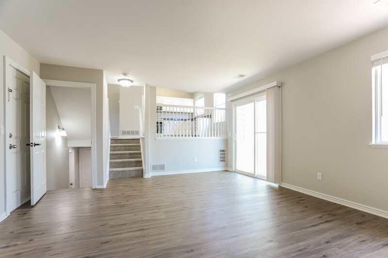 2,890/Mo, 16214 White Hawk Dr Parker, CO 80134 Family Room View 2