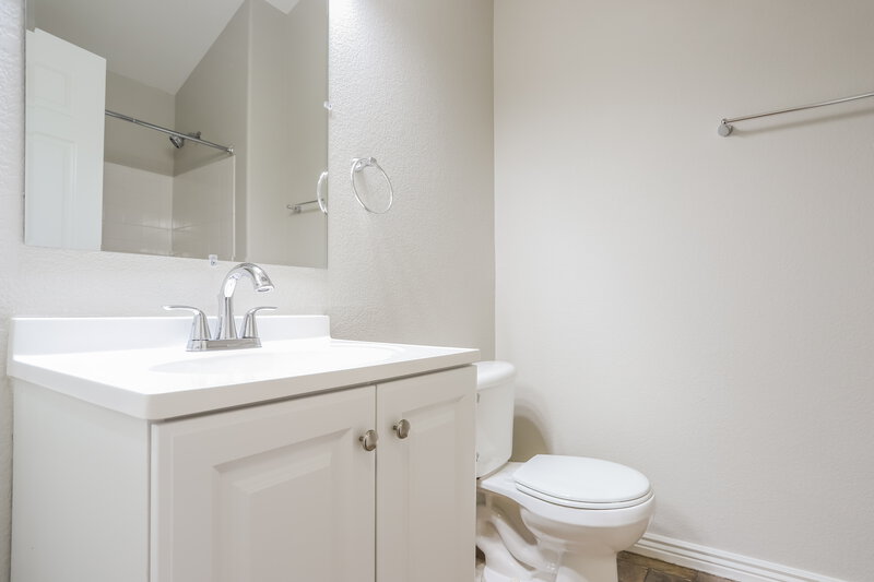 2,890/Mo, 16214 White Hawk Dr Parker, CO 80134 Bathroom View