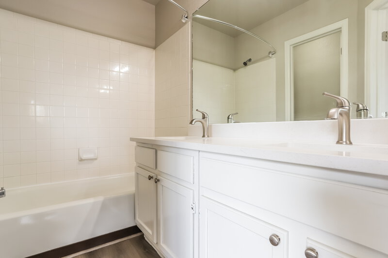 2,635/Mo, 19745 E Bellewood Dr Centennial, CO 80015 Misc View 12