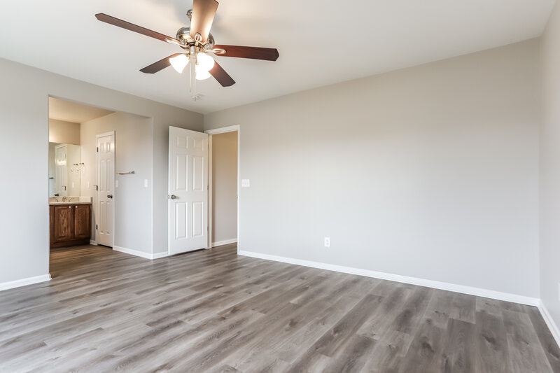 2,670/Mo, 1162 S Fultondale Cir Aurora, CO 80018 Main Bedroom View