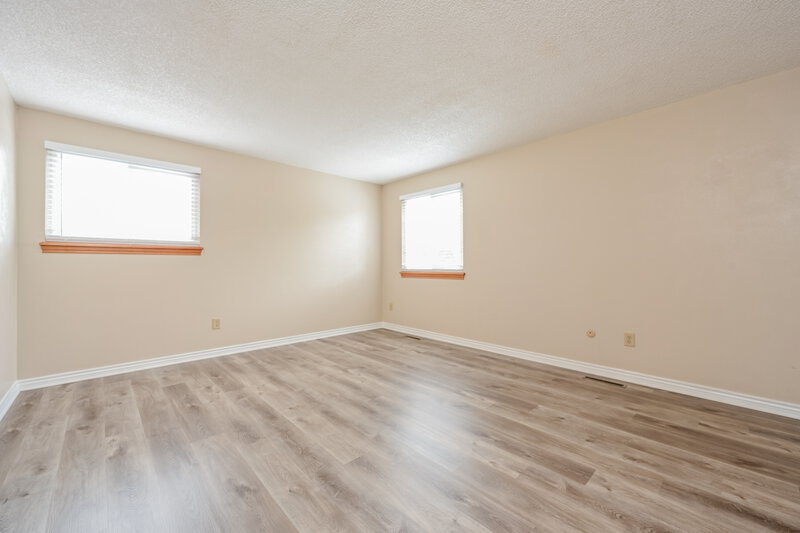 3,400/Mo, 5384 S Telluride Way Centennial, CO 80015 Main Bedroom View 2