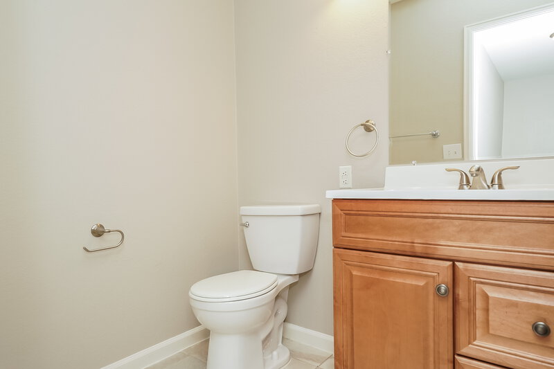 2,395/Mo, 12029 Newport Dr Brighton, CO 80602 Bathroom View
