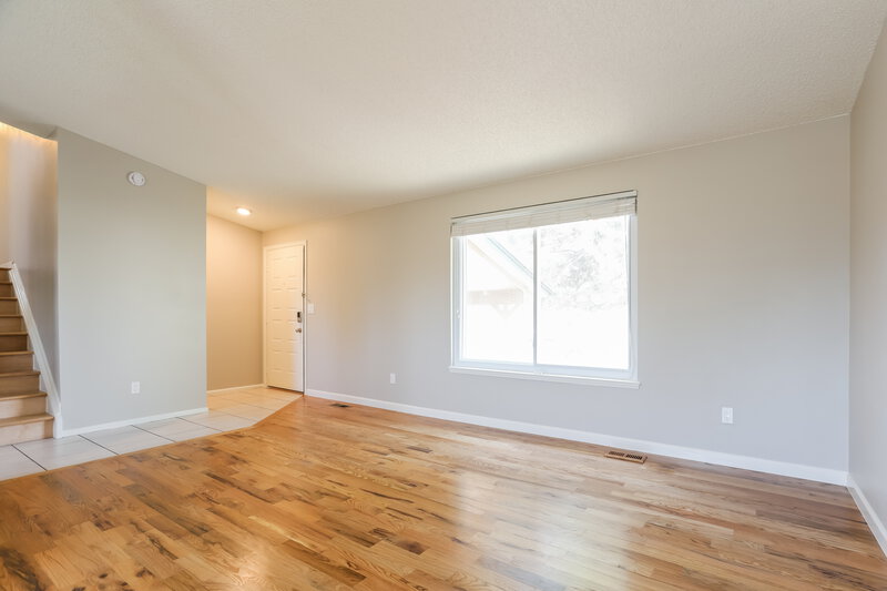 3,140/Mo, 4101 S Andes Way Aurora, CO 80013 Living Room View 2