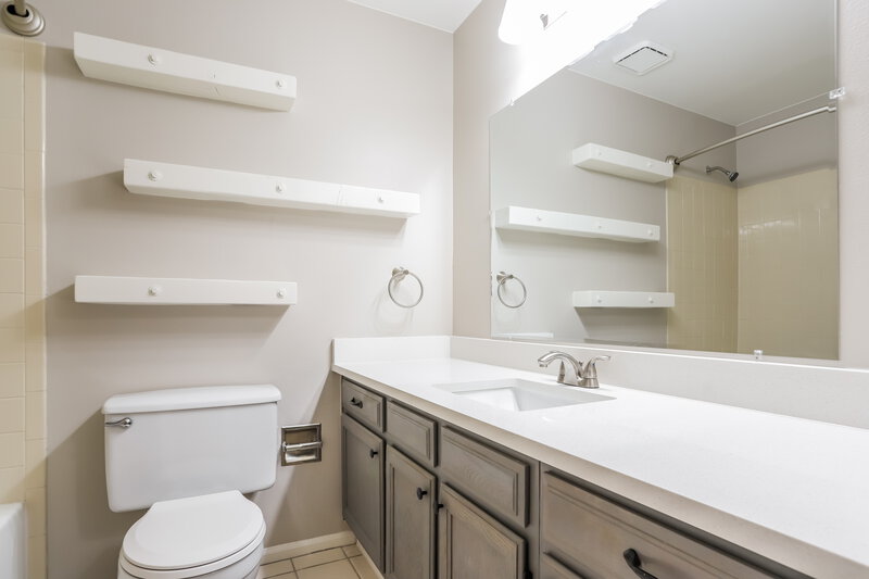 3,140/Mo, 4101 S Andes Way Aurora, CO 80013 Bathroom View