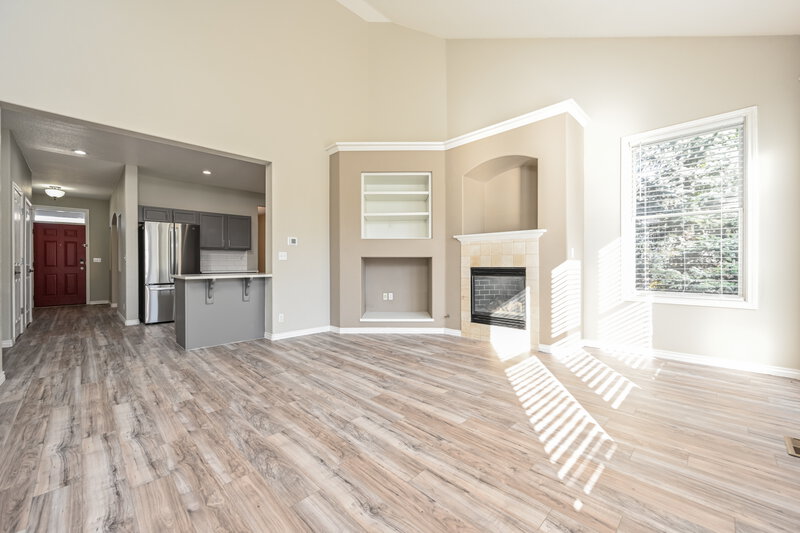 3,905/Mo, 4376 Foxberry Dr Castle Rock, CO 80109 Living Room View 2