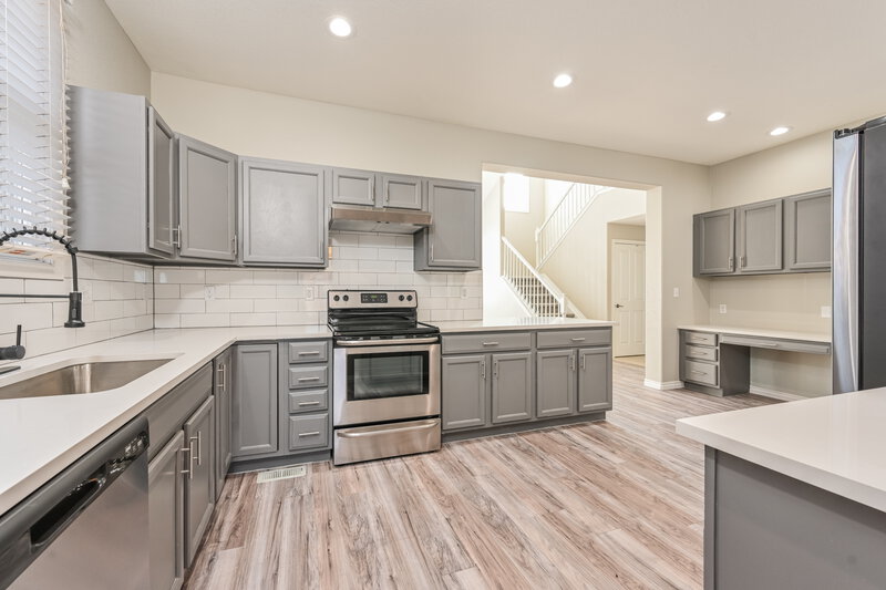 3,905/Mo, 4376 Foxberry Dr Castle Rock, CO 80109 Kitchen View