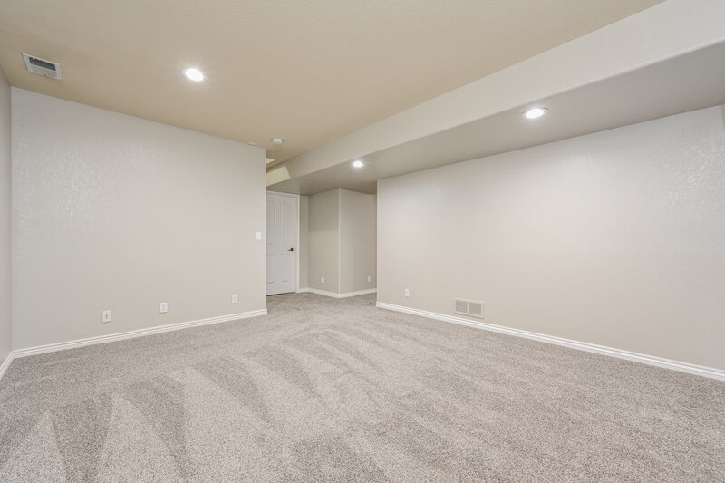 3,905/Mo, 4376 Foxberry Dr Castle Rock, CO 80109 Sitting Room View 2