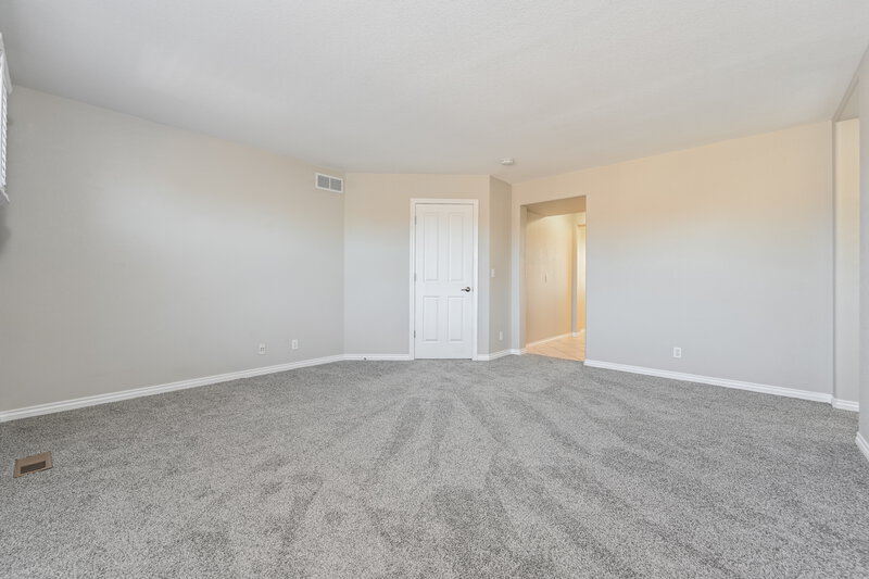 3,905/Mo, 4376 Foxberry Dr Castle Rock, CO 80109 Main Bedroom View