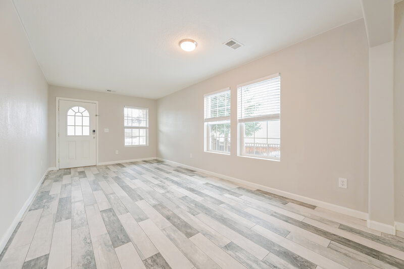 2,520/Mo, 2519 Coach House Loop Castle Rock, CO 80109 Living Room View 2