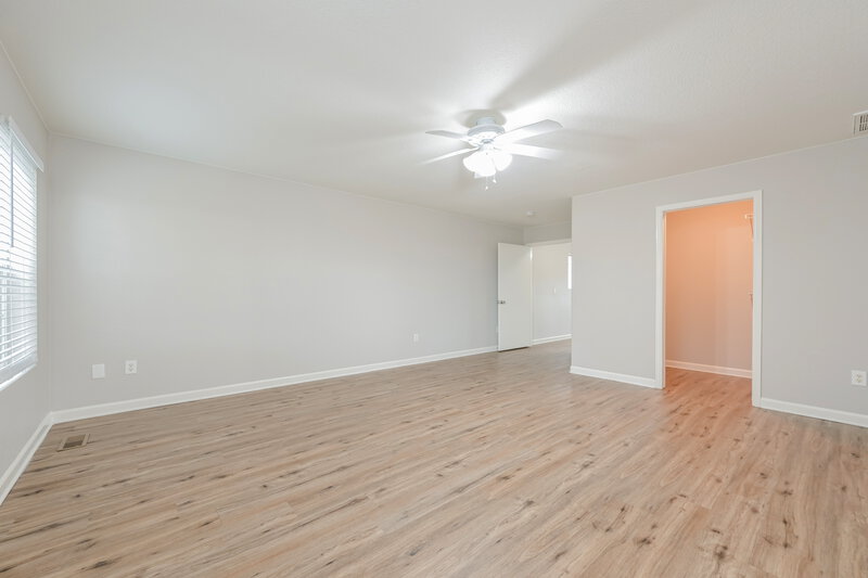 2,520/Mo, 2519 Coach House Loop Castle Rock, CO 80109 Main Bedroom View