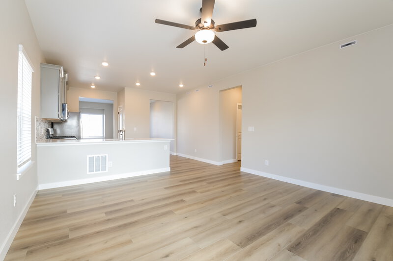 2,685/Mo, 17894 E 94th Dr Commerce City, CO 80022 Living Room View 4