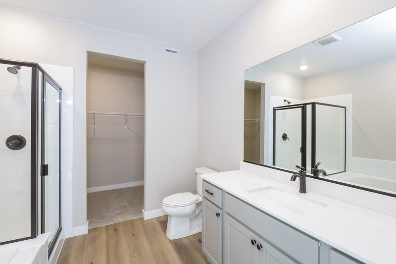 2,685/Mo, 17894 E 94th Dr Commerce City, CO 80022 Main Bathroom View