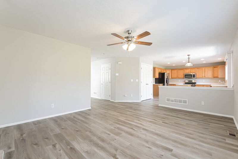 2,855/Mo, 6245 S Sedalia St Aurora, CO 80016 Living Room View 2